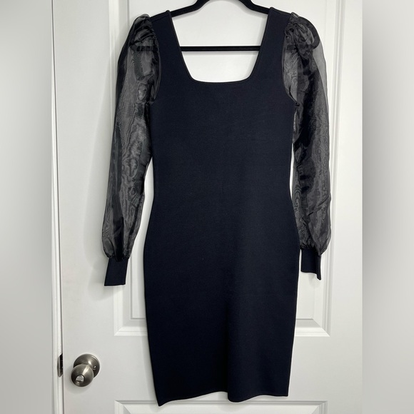NWT House Of Harlow 1960 Black
Fitted Dress w/Sheer Sleeves Size XS - Picture 2 of 11